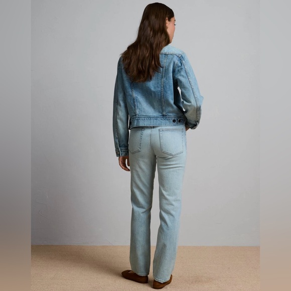 AE77 Premium Women’s Vintage Distressed Denim Jacket NWT Size Large $198 - Picture 10 of 10